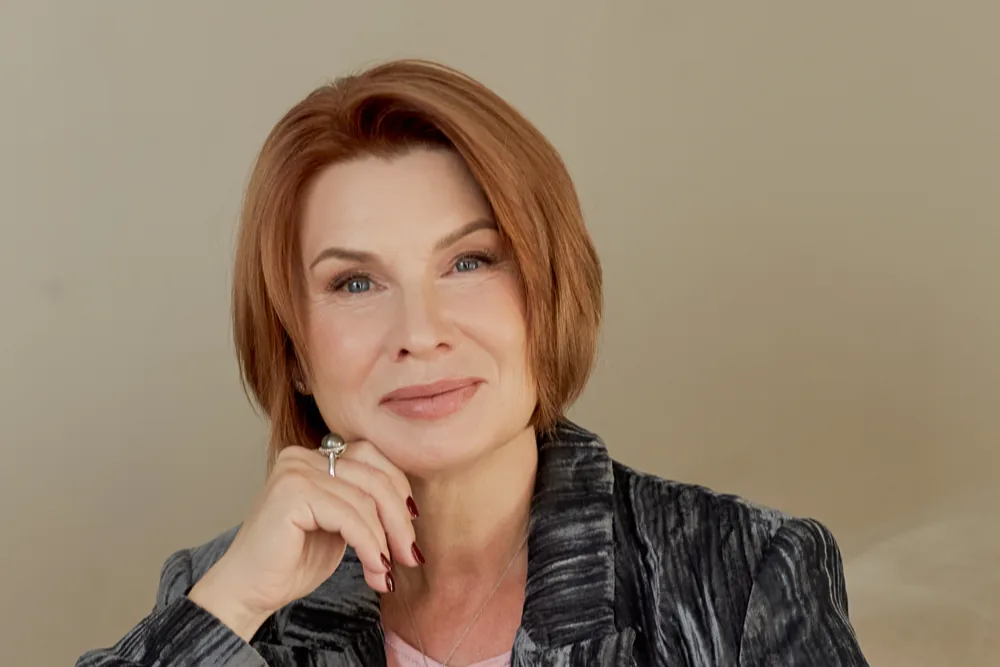 Юлия Макарова, семейный системный терапевт и автор Familumen
